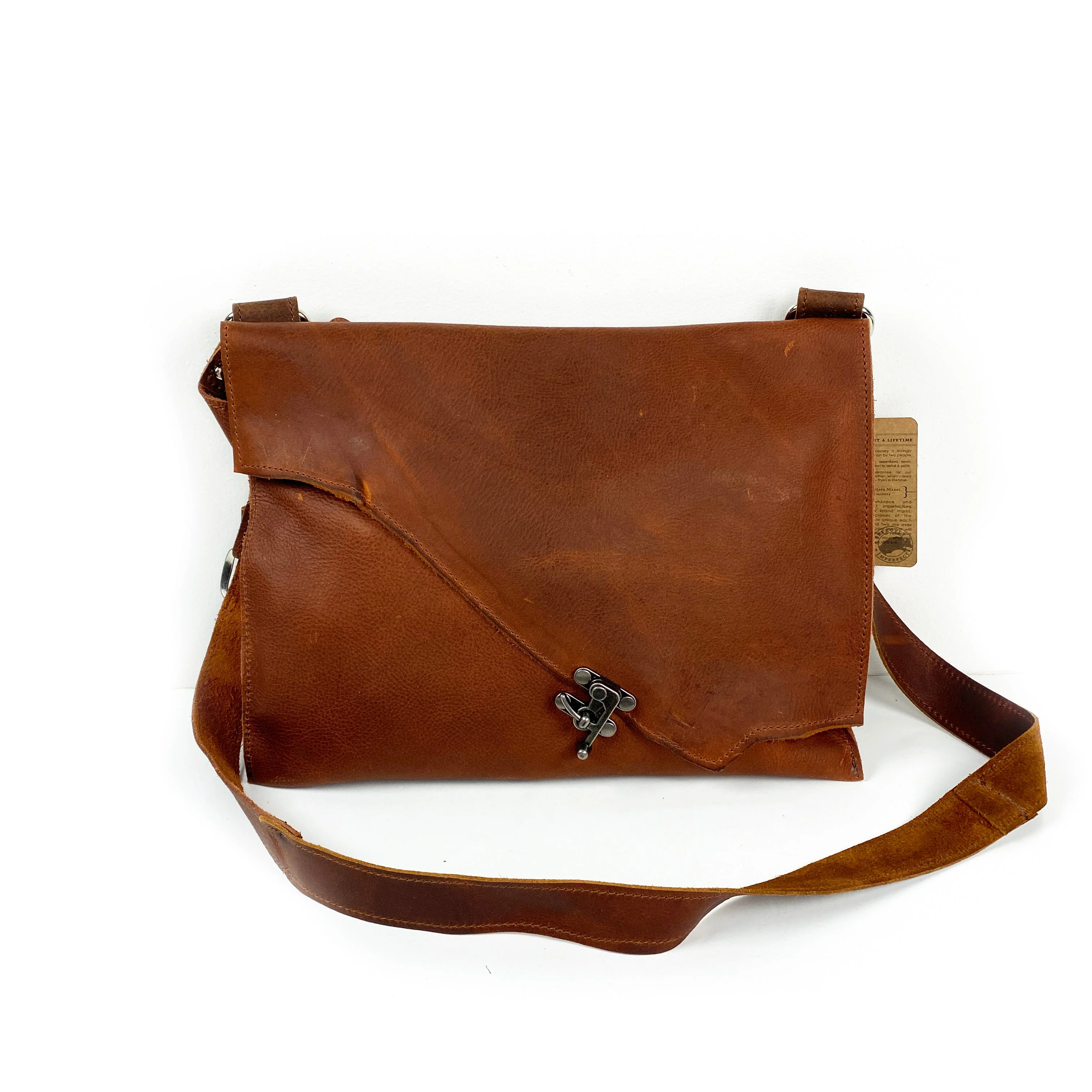 Divina Denuevo Bag: Portland Messenger - Image 3