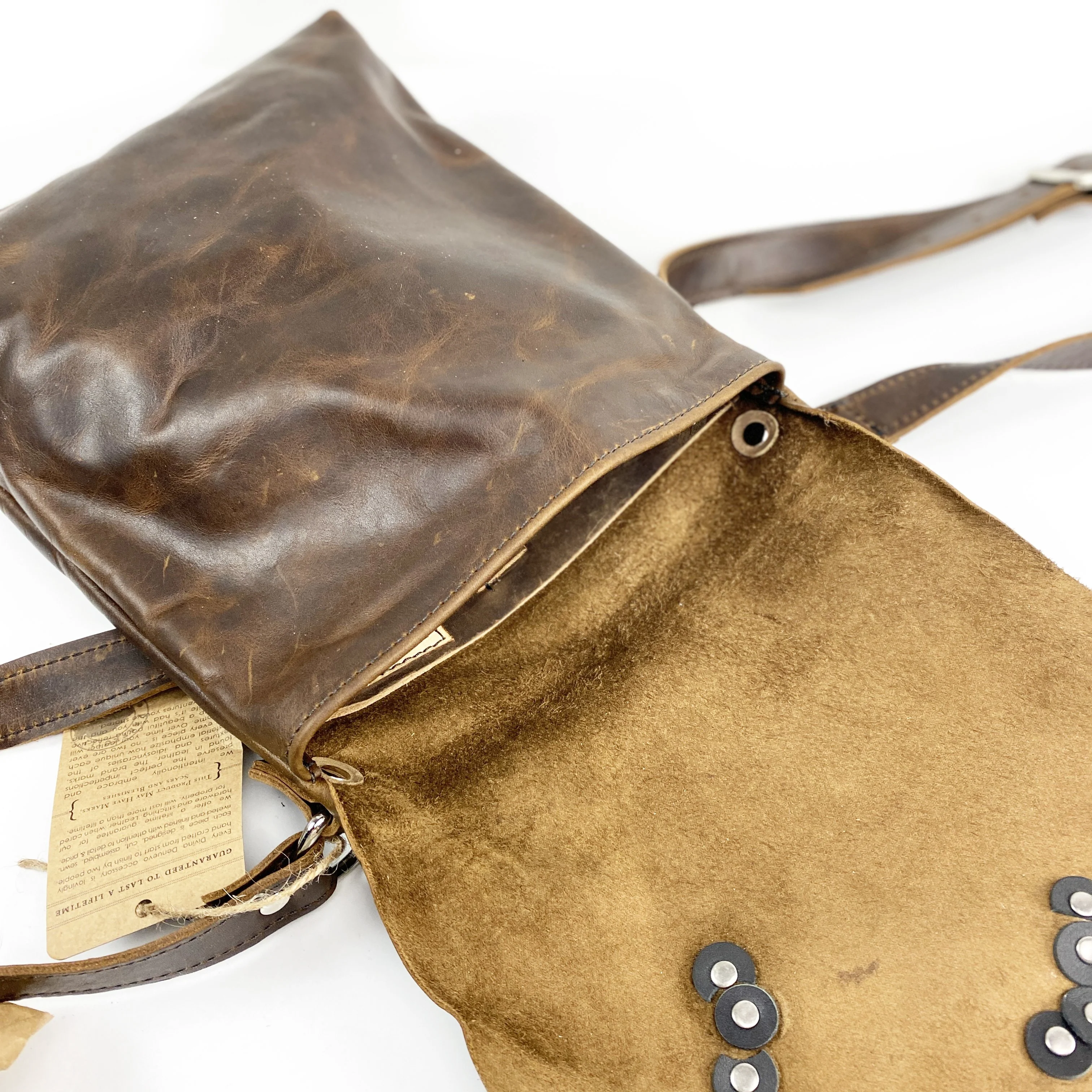 Divina Denuevo Bag: Urban Raw Edge Messenger - Image 8