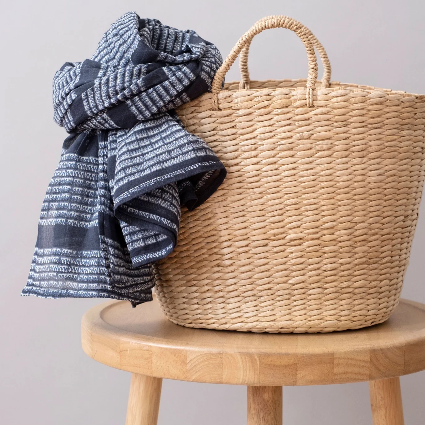 Graymarket Design Scarf: Dolbi Navy Block - Image 2
