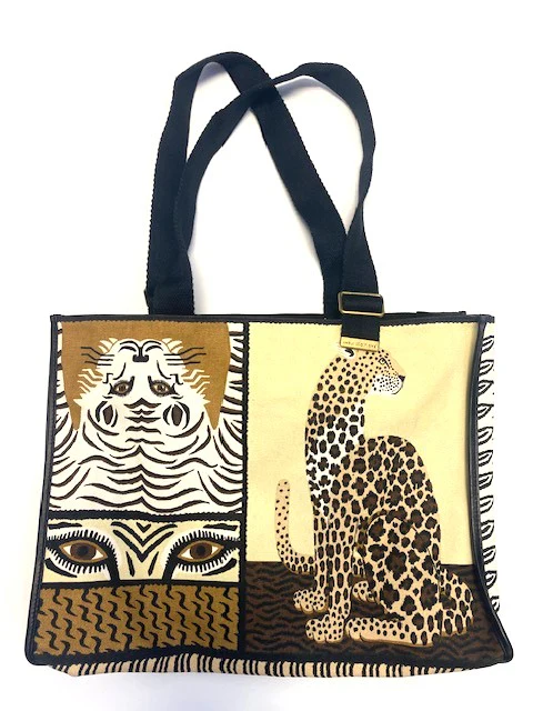 Inoui Editions Bag: Large Mantra Tote - Image 2