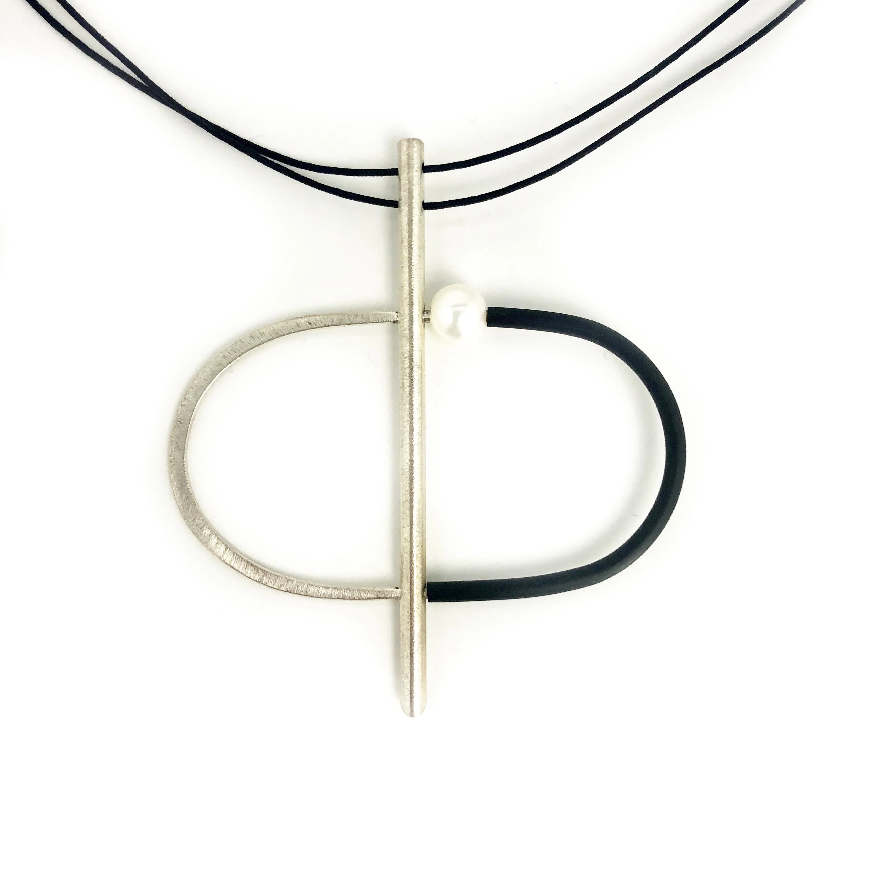 Inteplei Necklace: B & W Oval W/Pearl - Image 2