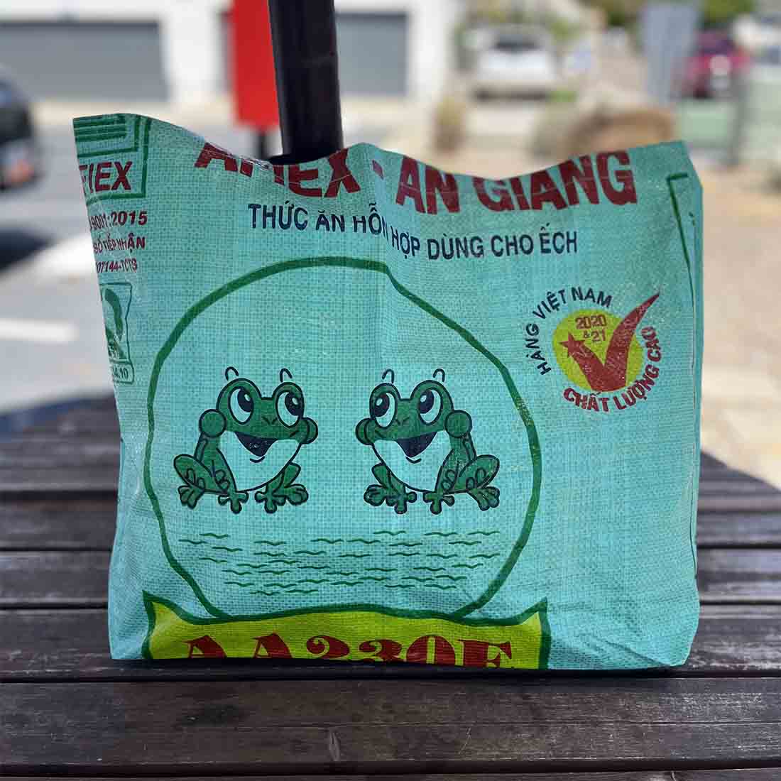 Malia Designs Bag: Green Frog Tote