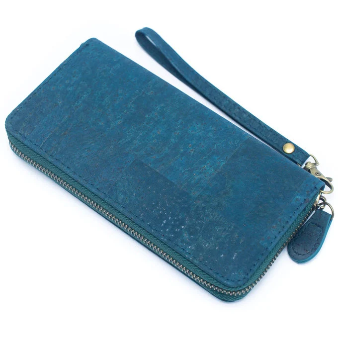 Meninas Bonitas: Cork Card Wallet w/ Hand Strap - Image 2