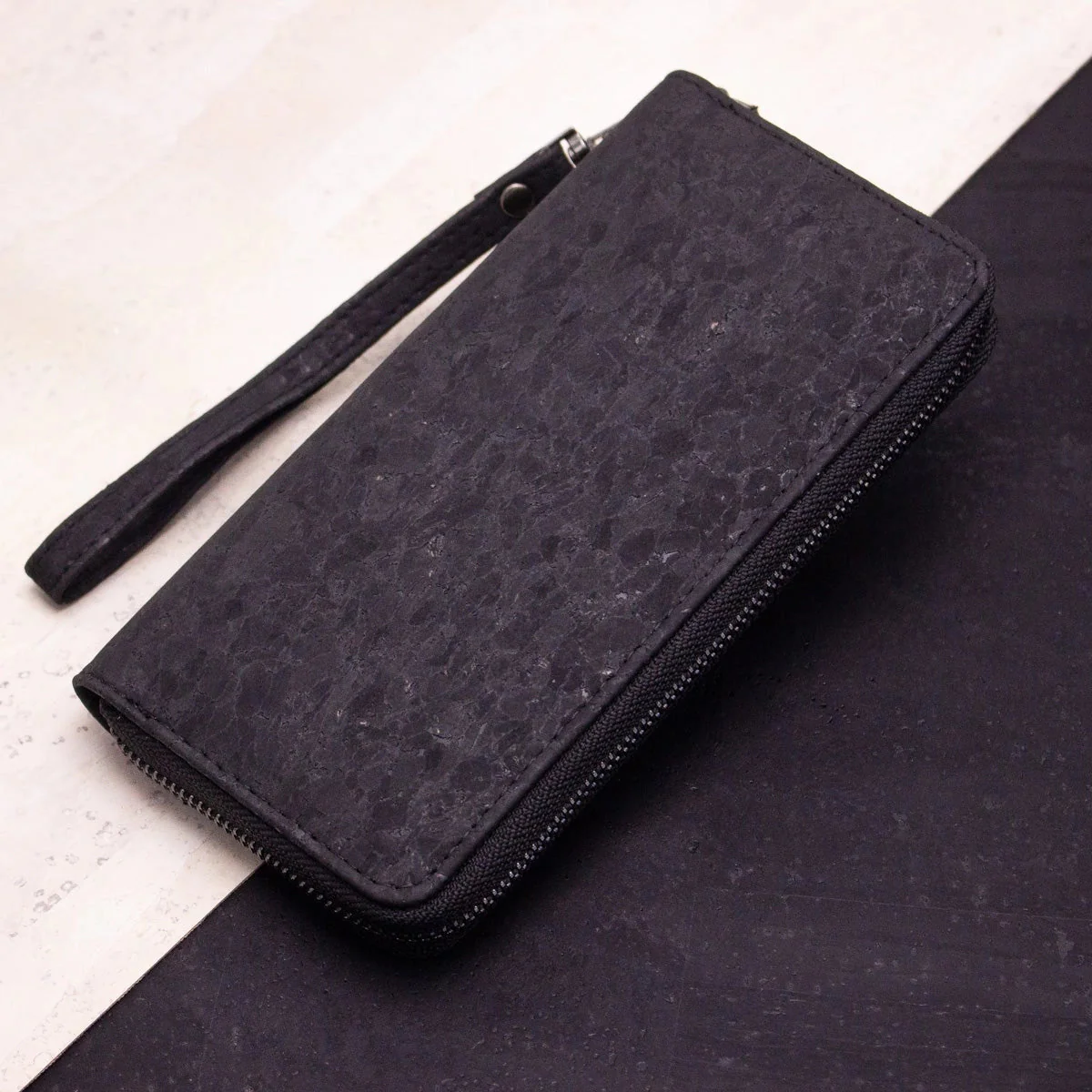 Meninas Bonitas Wallet: Cork Zip Around - Image 12
