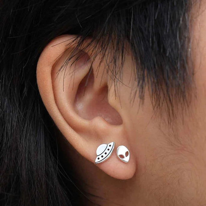 Nina Designs Earrings: Mismatched Alien & UFO Post - Image 3