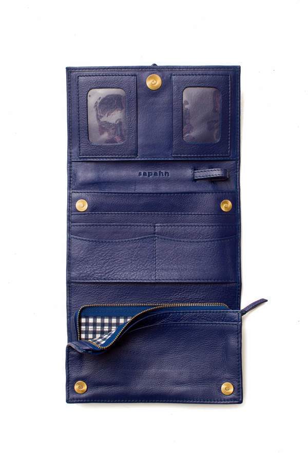 Sapahn Bag: Stanley Leather Crossbody Wristlet Wallet - Image 2