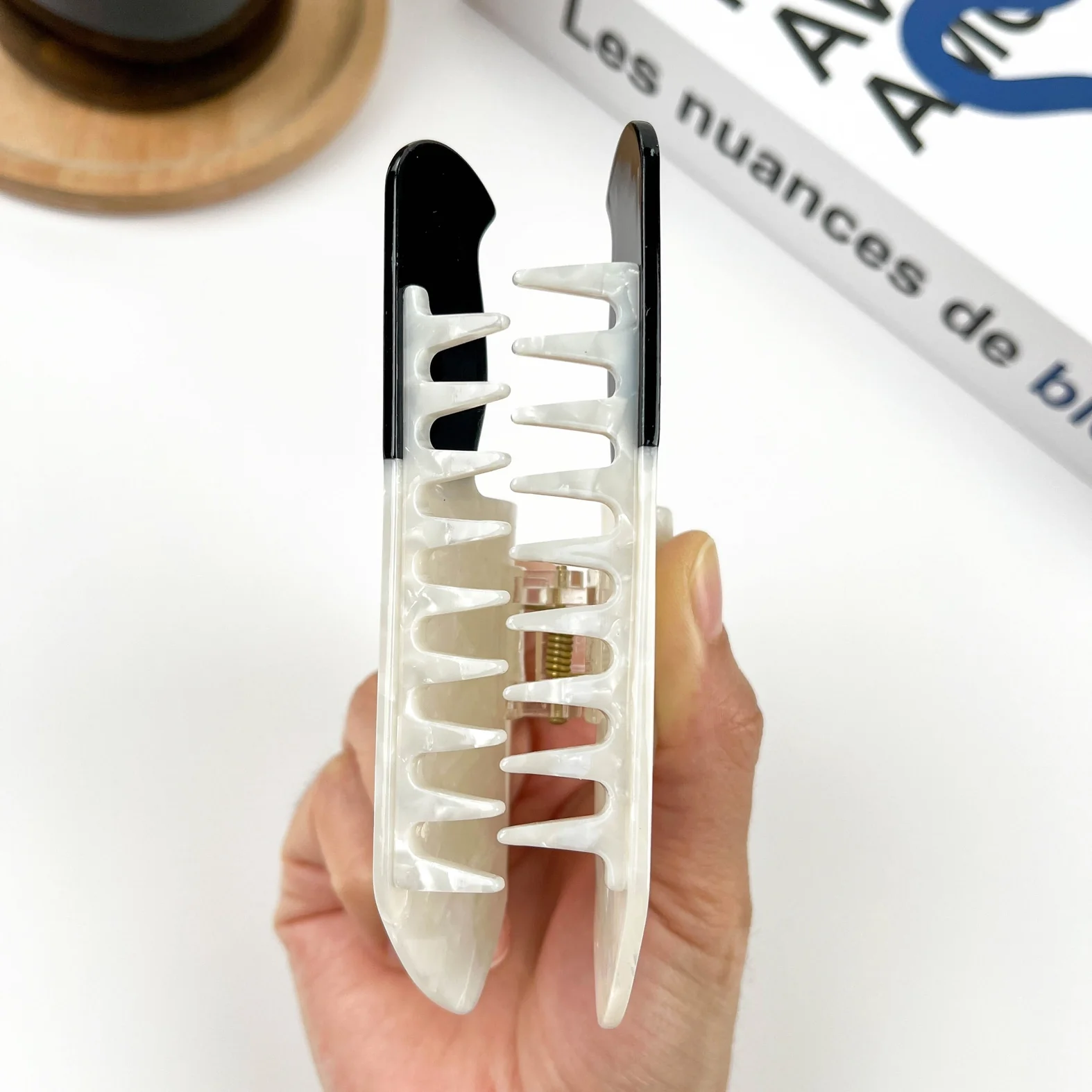 The Diva Soap Hair Claw: Knife - Image 3