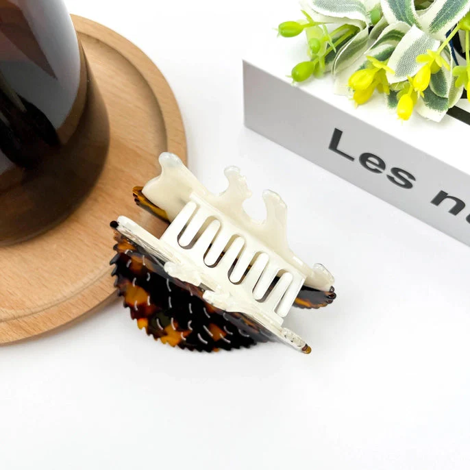 The Diva Soap Hair Claw: Hedgehog - Image 2