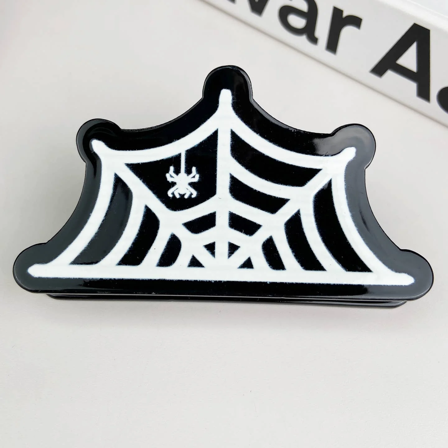 The Diva Soap Hair Claw: Spiderweb