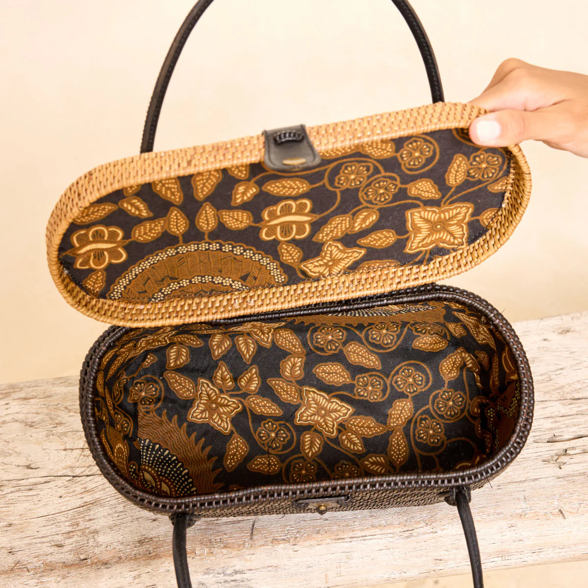 The Winding Road Bag: Oval Racetrack - Image 2